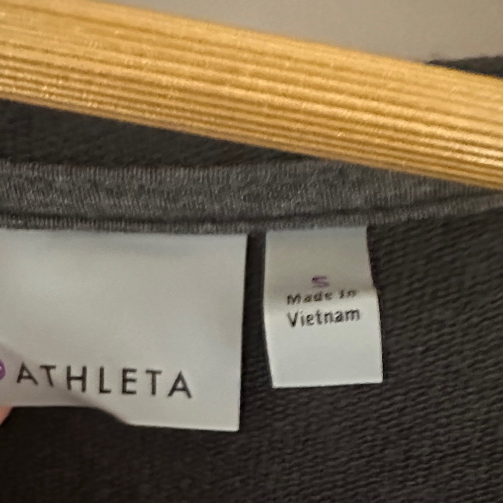 Athleta Gray Wrap Front Hooded Top Long Sleeve Athleisure Lightweight - Picture 5 of 6
